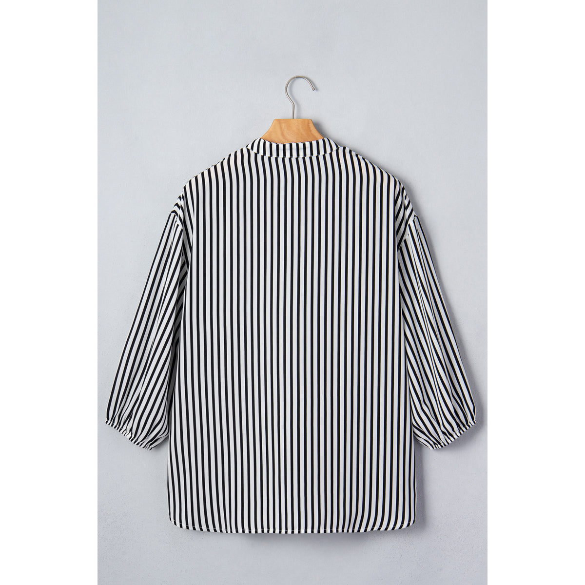 Camicia morbida a righe nere con maniche al gomito — vista posteriore