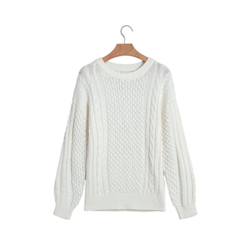 Maglione beige girocollo con lavorazione a trecce — vista frontale