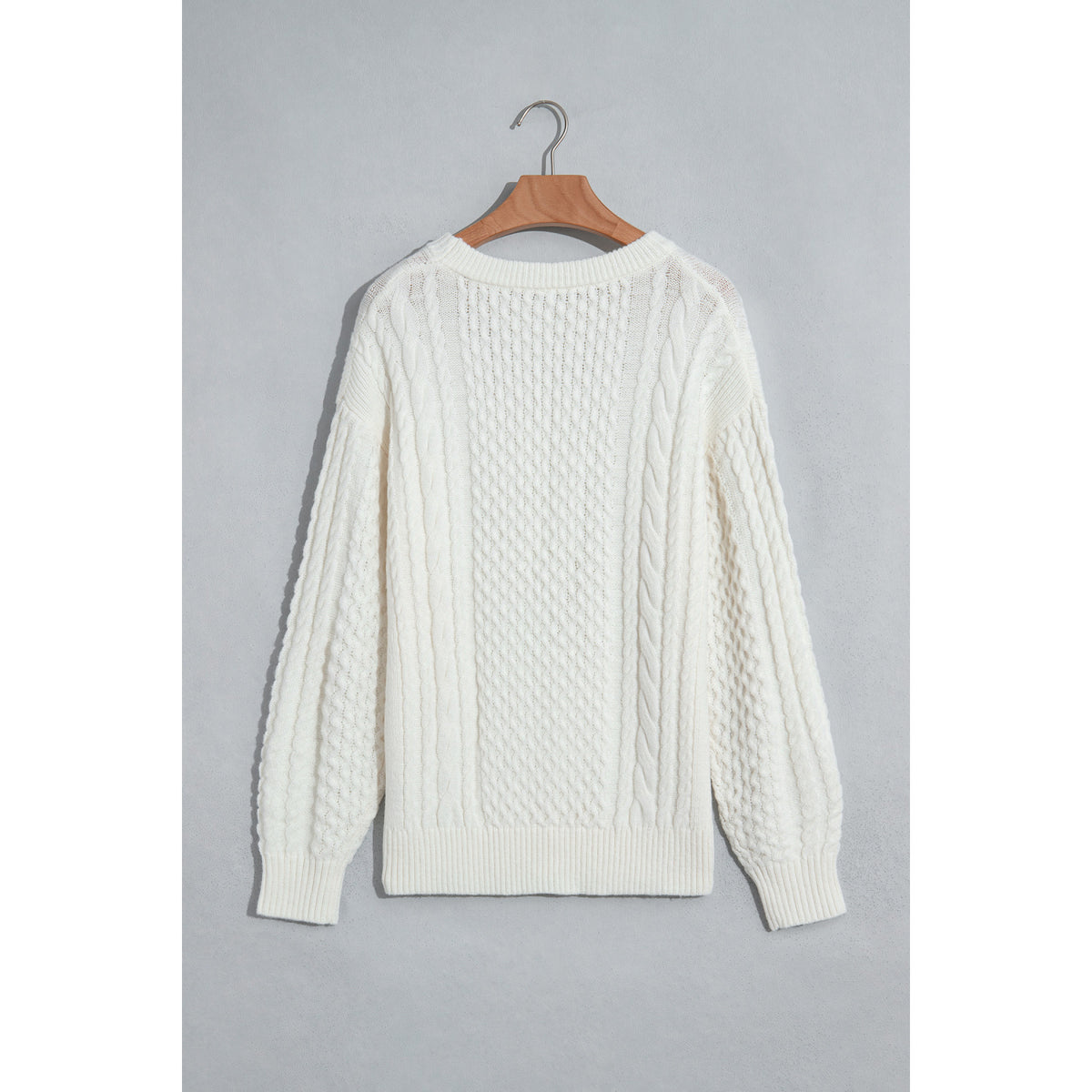 Maglione beige girocollo con lavorazione a trecce — vista posteriore
